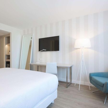Nh Monterrey La Fe Hotel San Nicolas de los Garza Bagian luar foto