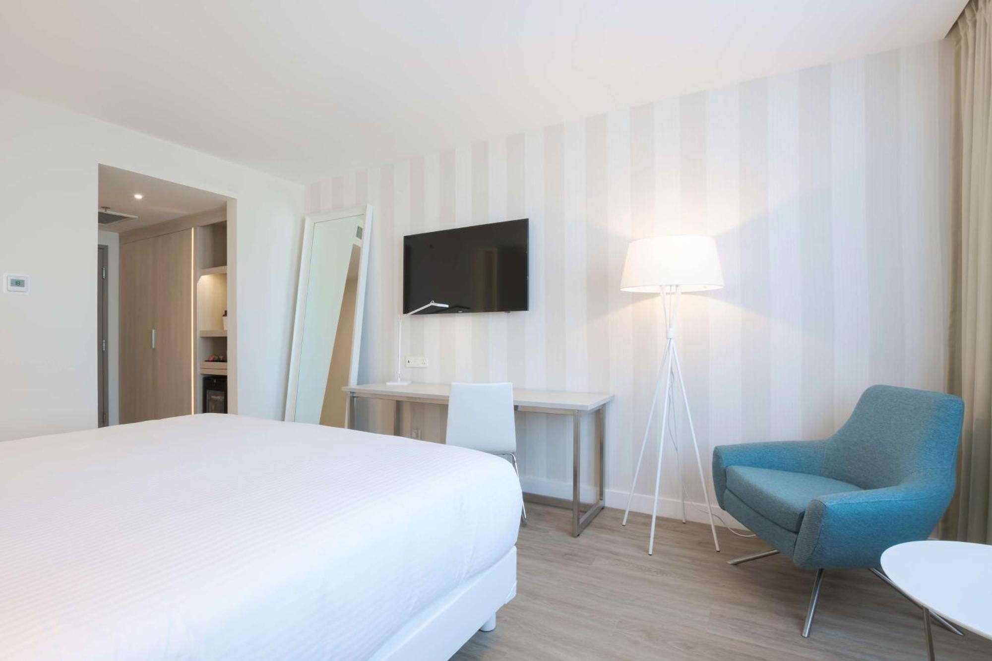 Nh Monterrey La Fe Hotel San Nicolas de los Garza Bagian luar foto