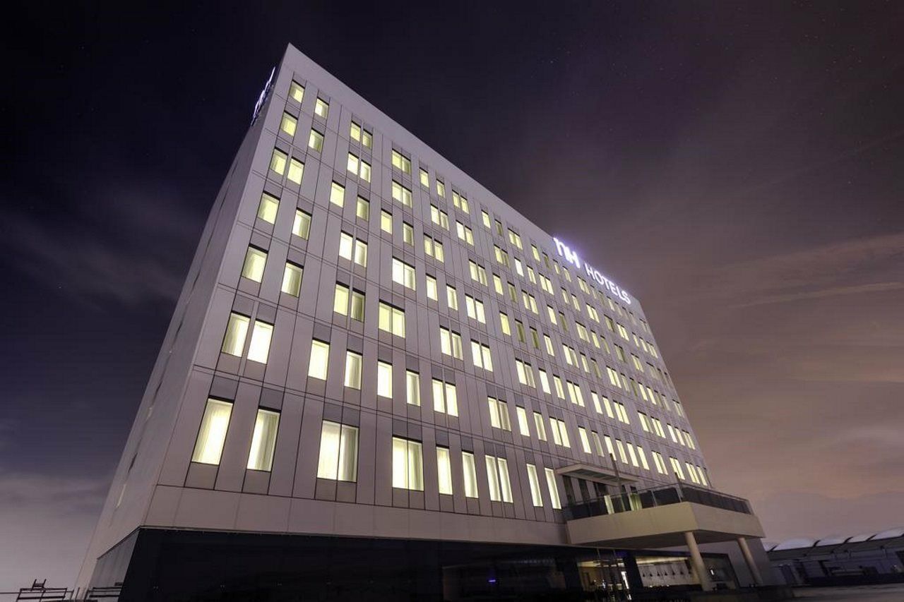 Nh Monterrey La Fe Hotel San Nicolas de los Garza Bagian luar foto